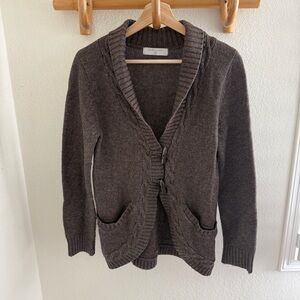 Giordano wool blend cable knit cardigan with pockets and buttons. Size M